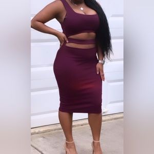 Burgundy bodycon dress